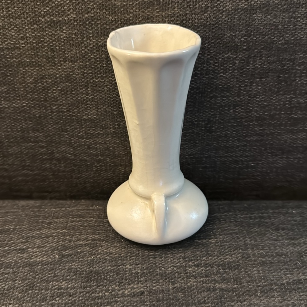 Lot of two miniature vintage vases. One marked Restoration Hardware - Haggar - Picture 2 of 7